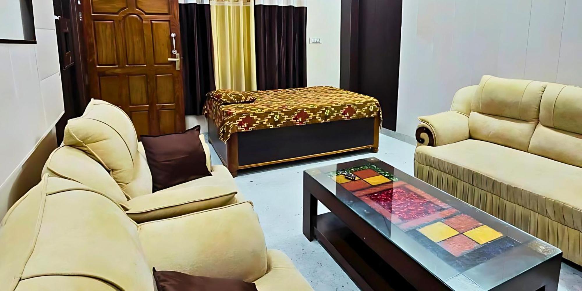 Ramayana Grand Hotel Ayodhya Exterior foto
